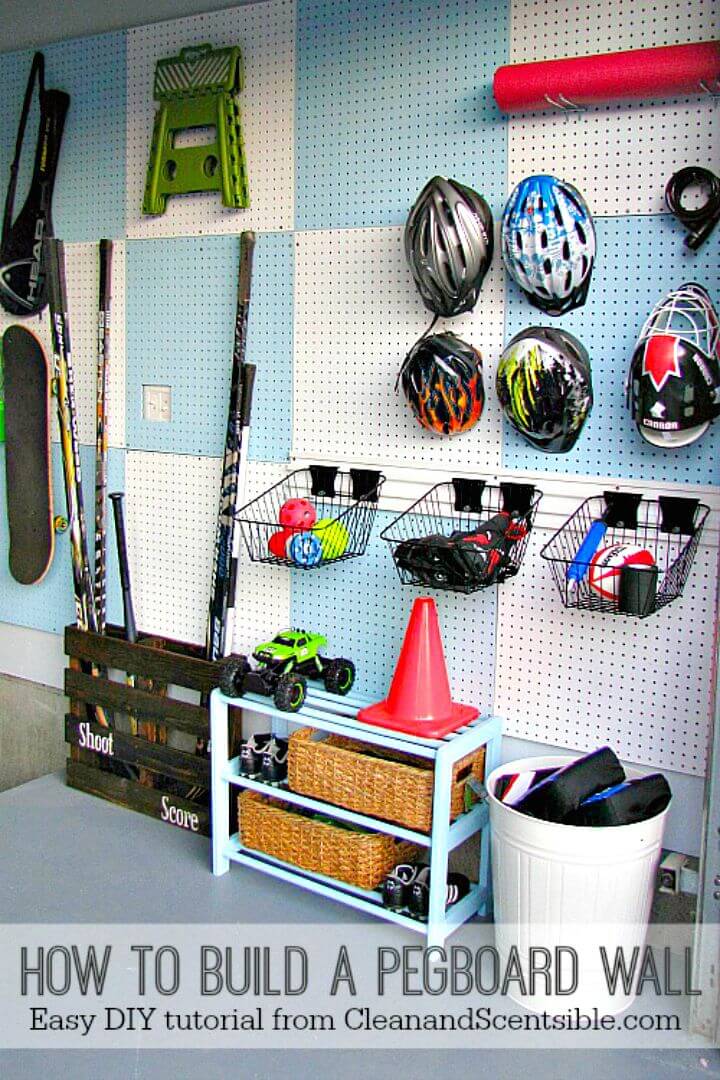 Adorable pared de tablero de clavijas de garaje de bricolaje: organiza tus cosas de una mejor manera 