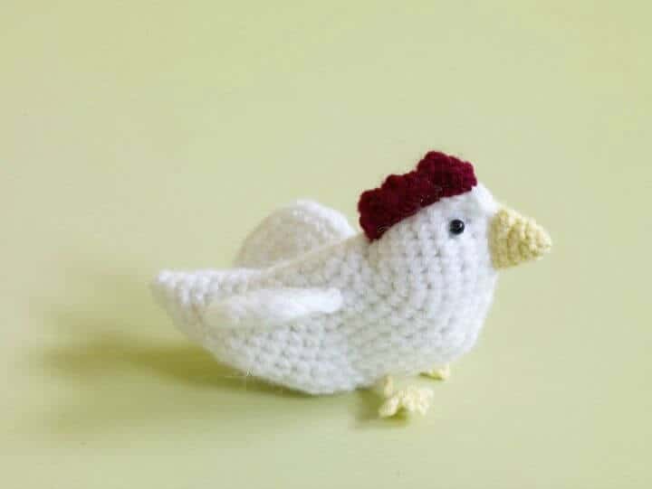 Crochet Amigurumi Momma Chicken Pattern