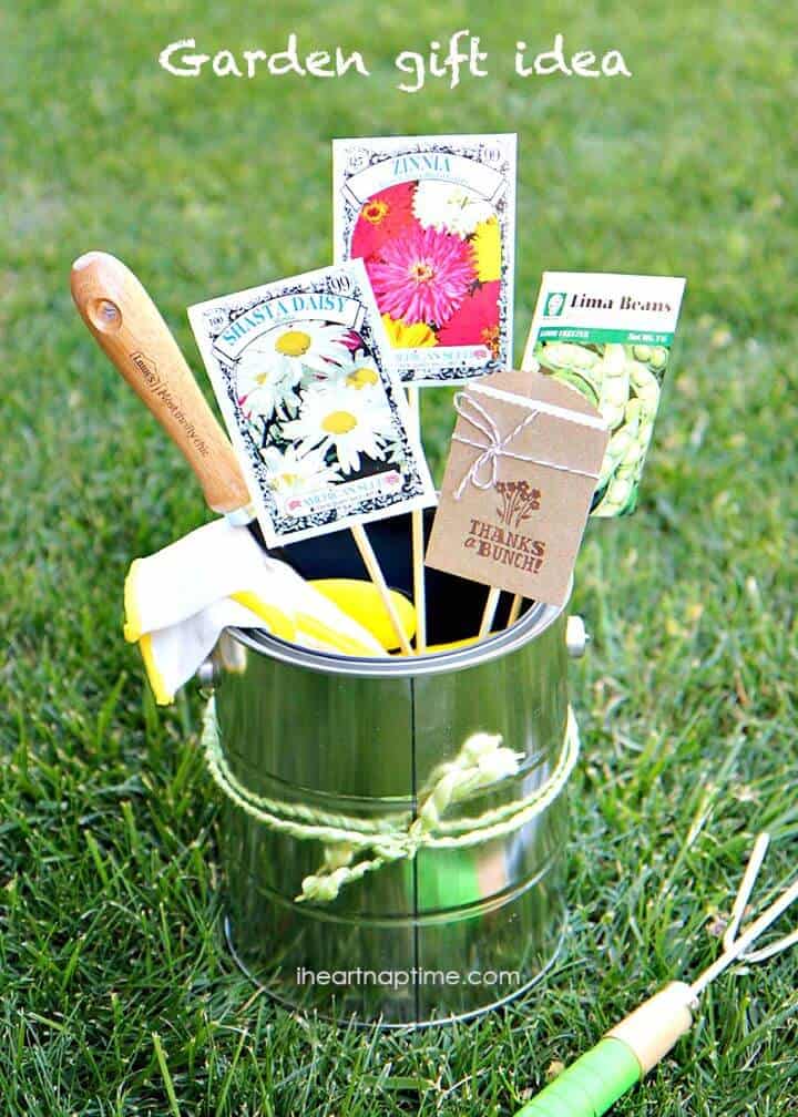 Cute DIY Mothers Day Gardening Gift
