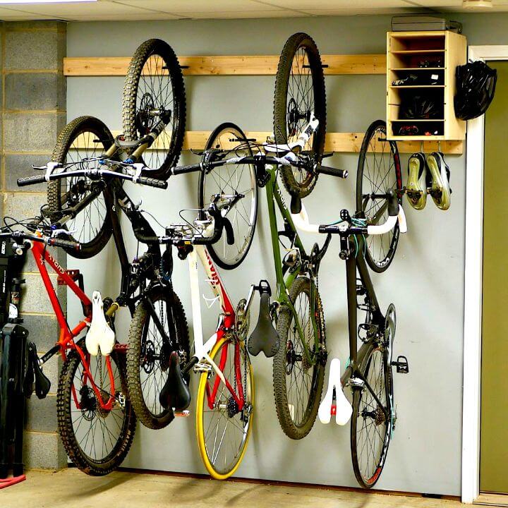 Soporte fácil para bicicletas de bricolaje por $ 20 en garaje 