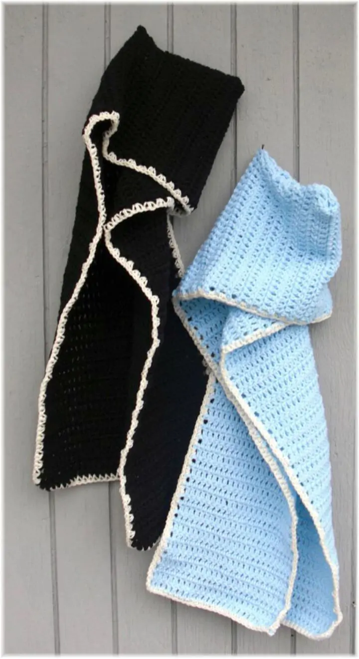 Patrón de bufandas de dos capucha de ganchillo fácil y gratis