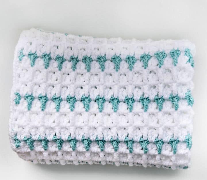 Cómo tejer una manta de bebé Rumi a crochet