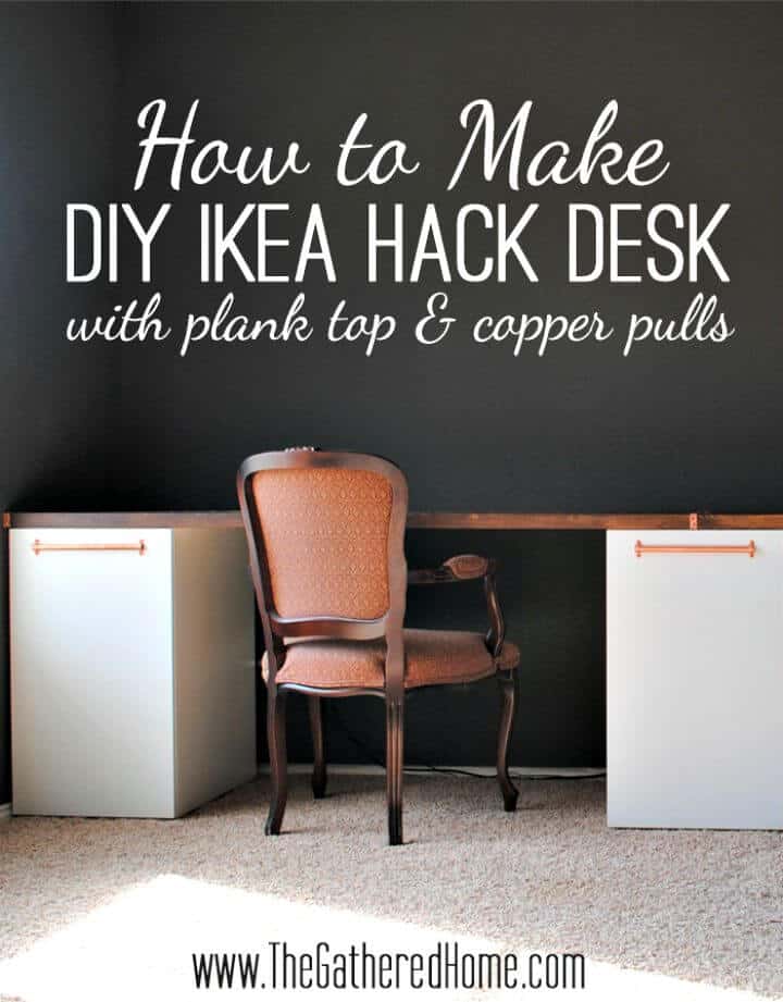 Tutorial de escritorio DIY Ikea Hack con tablero de tablones y tiradores de cobre