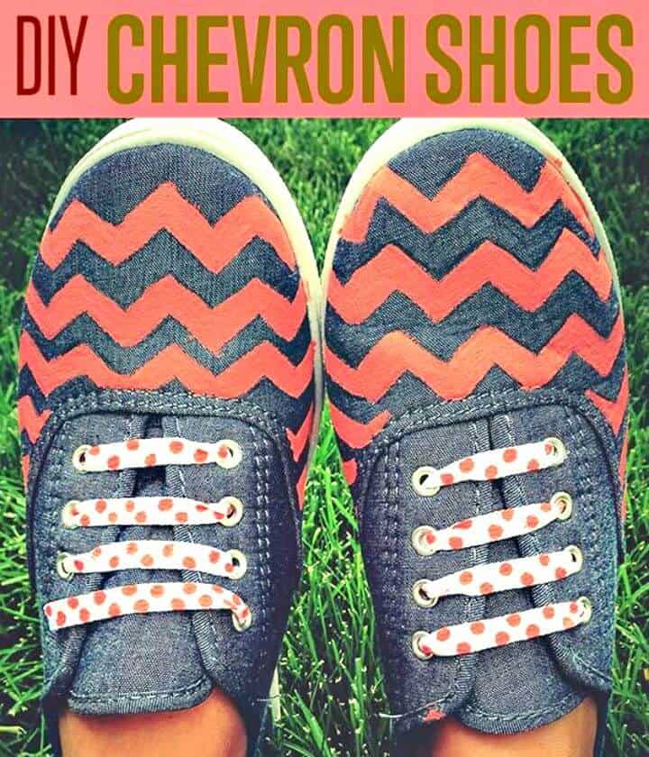 Hacer zapatos de cambray con patrón de chevrón - DIY