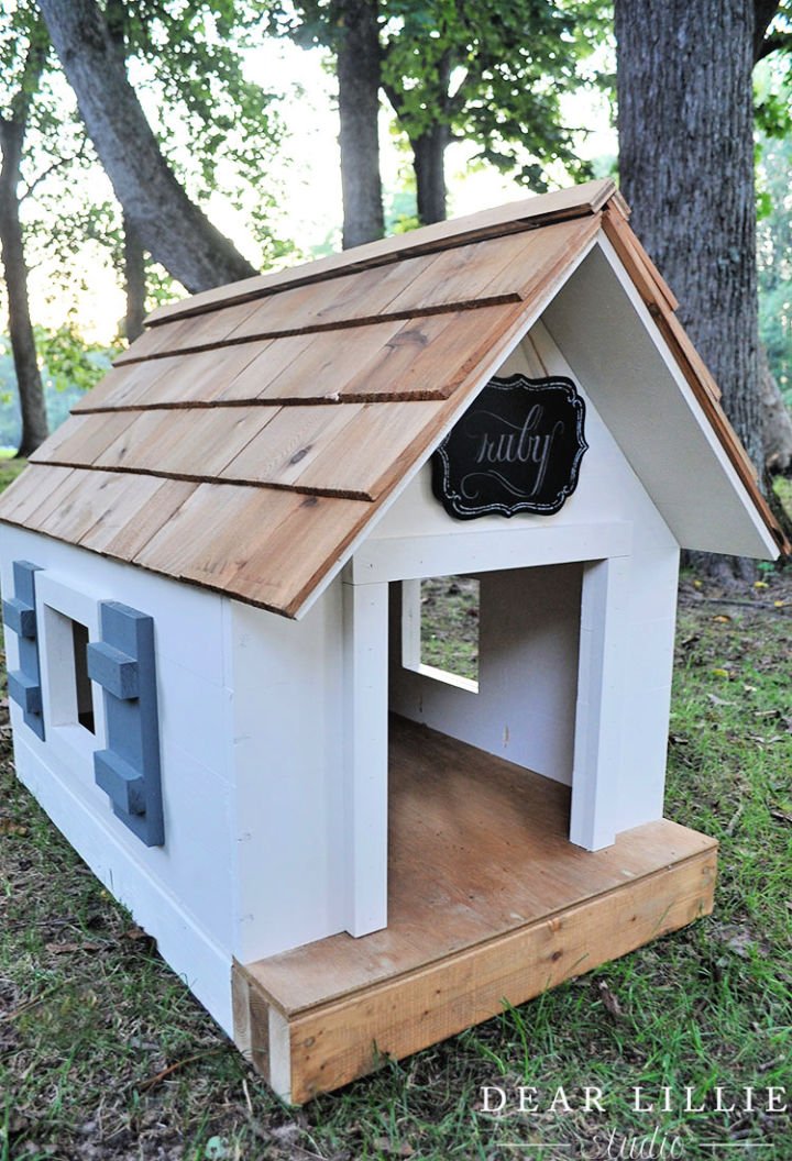 Casa de perro de madera