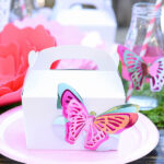Favores de fiesta de mariposa de papel
